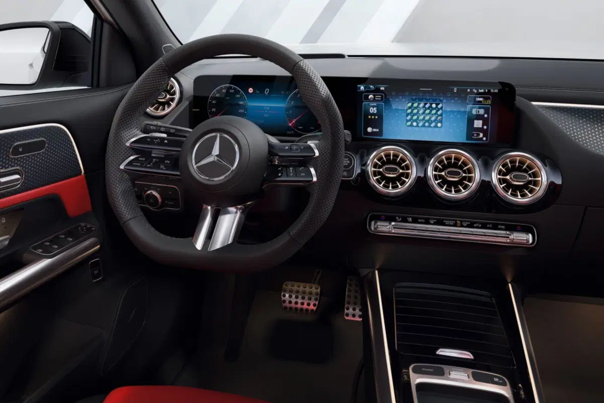 Nuova Mercedes GLA: 7 versioni e listino prezzi aggiornato (5)