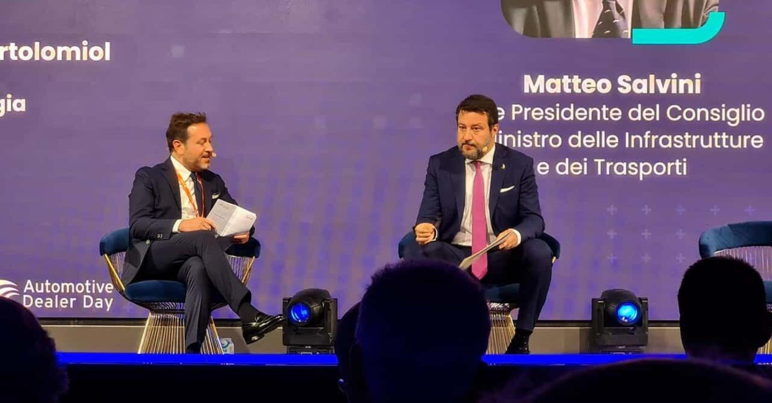 Matteo Salvini: ho una elettrica ma la ricarica pubblica a Roma &egrave; Mission Impossibile