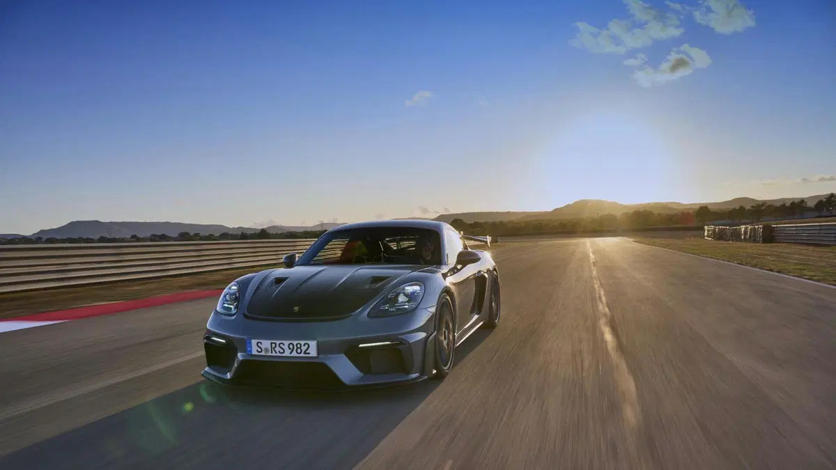 Porsche 718 GT4 RS: la prova in pista di Masterpilot [VIDEO] (9)