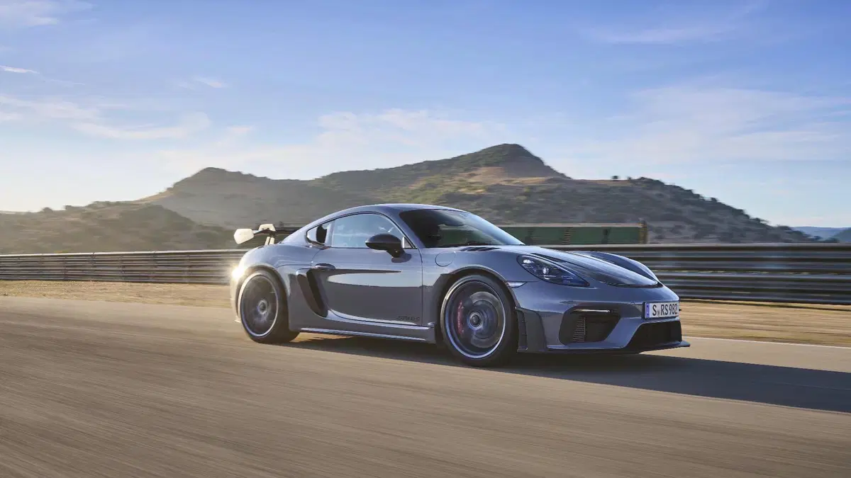 Porsche 718 GT4 RS: la prova in pista di Masterpilot [VIDEO] (11)