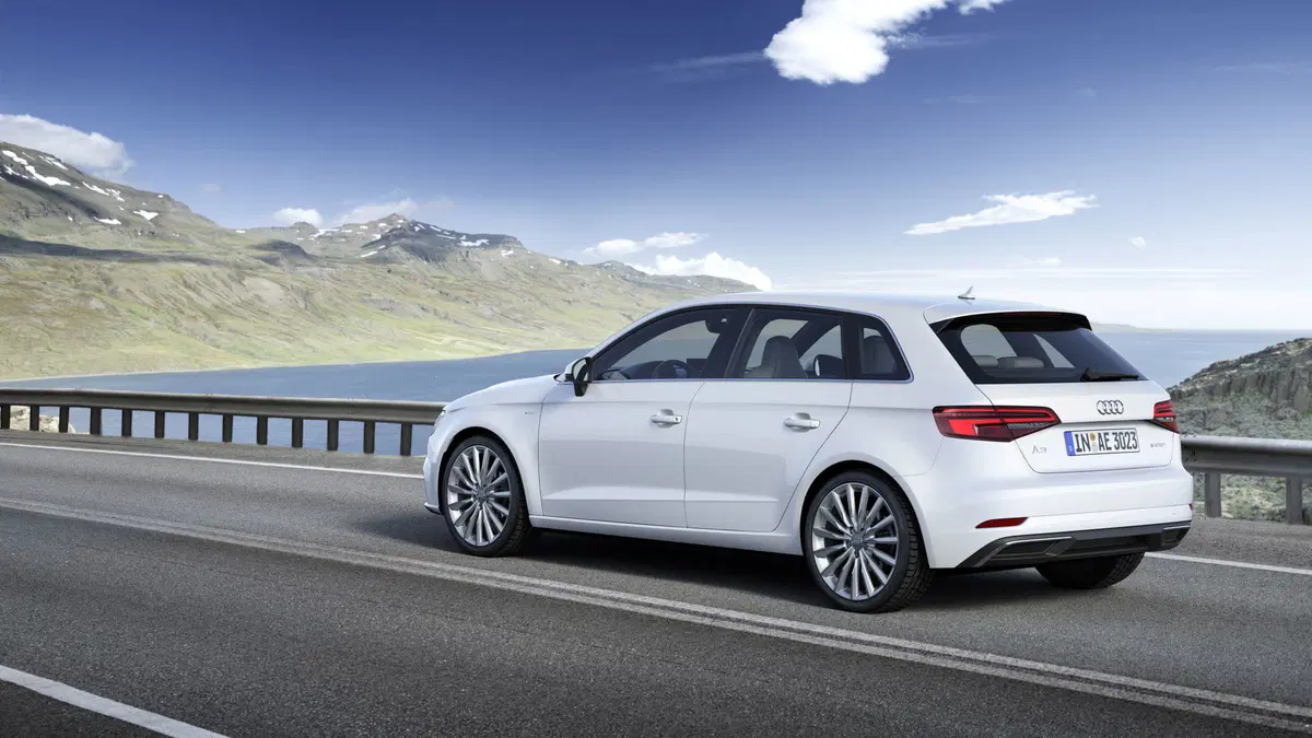 Audi A3 Sportback 30 TDI Admired (10)