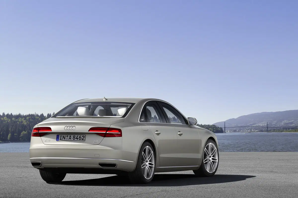 Audi A8 (2009-17) (2)