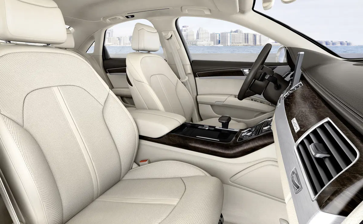 Audi A8 (2009-17) (4)