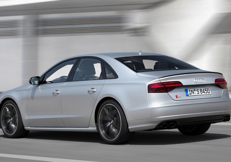 Audi S8 (2012-17) (4)