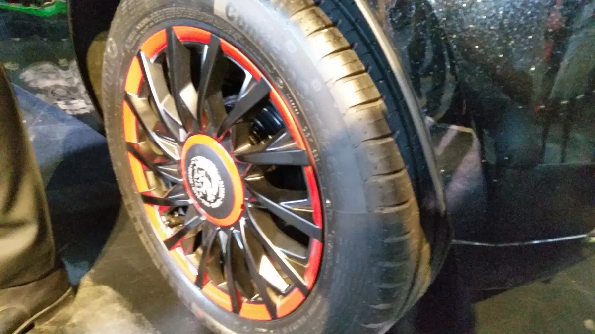 555RR by Garage Italia Customs: l’omaggio di Lapo Elkann a Diesel (12)