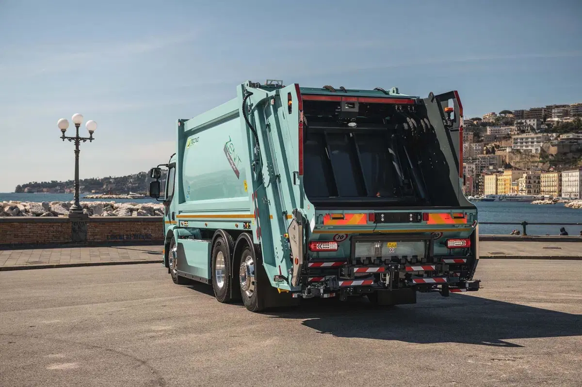Come funziona il camion dei rifiuti? Tutti i segreti dello Zenith (Tecnoindustrie Merlo) (10)