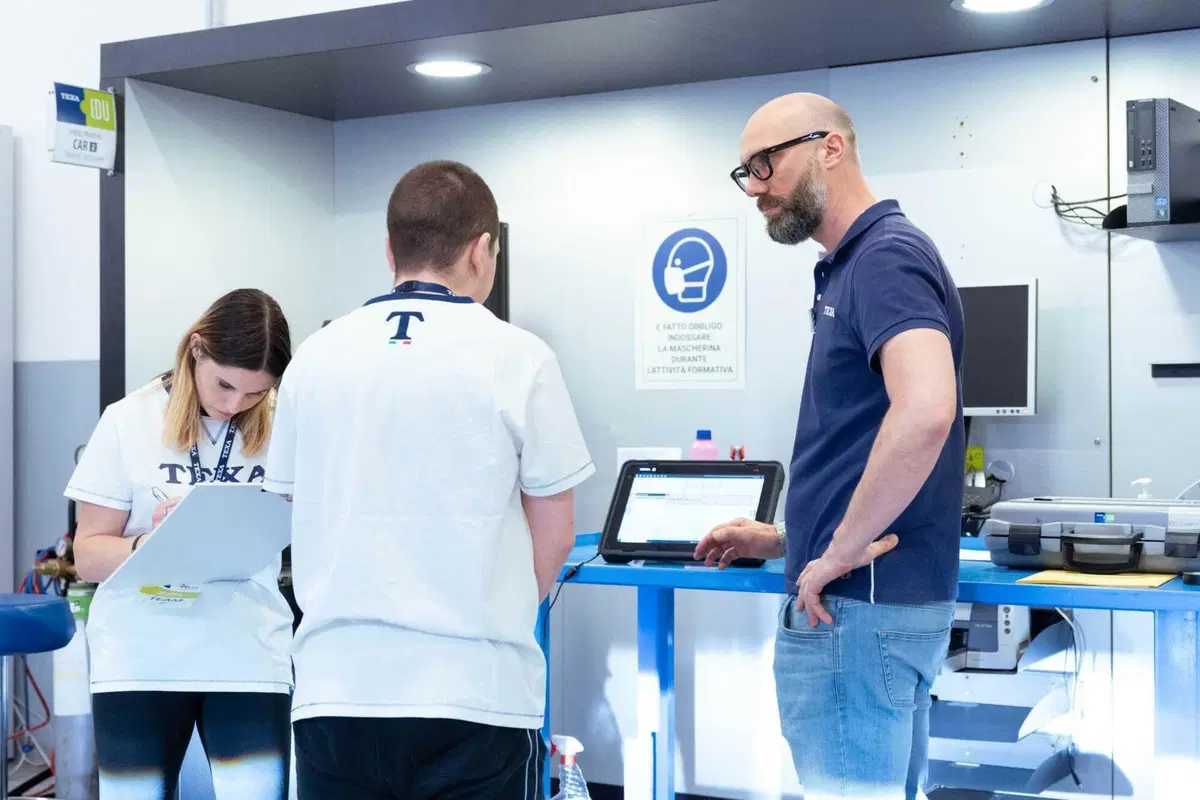 Texa: l'eccellenza italiana premia i giovani tecnici automotive (12)