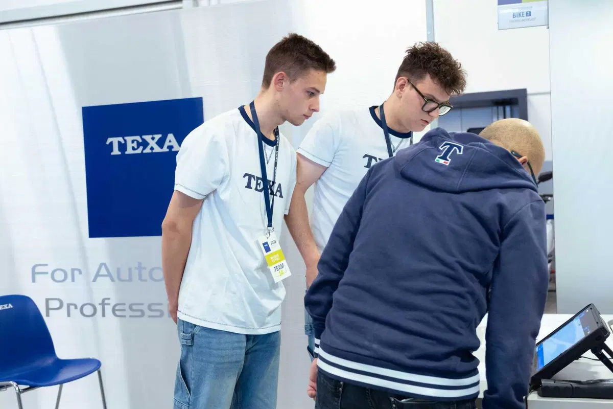 Texa: l'eccellenza italiana premia i giovani tecnici automotive (16)