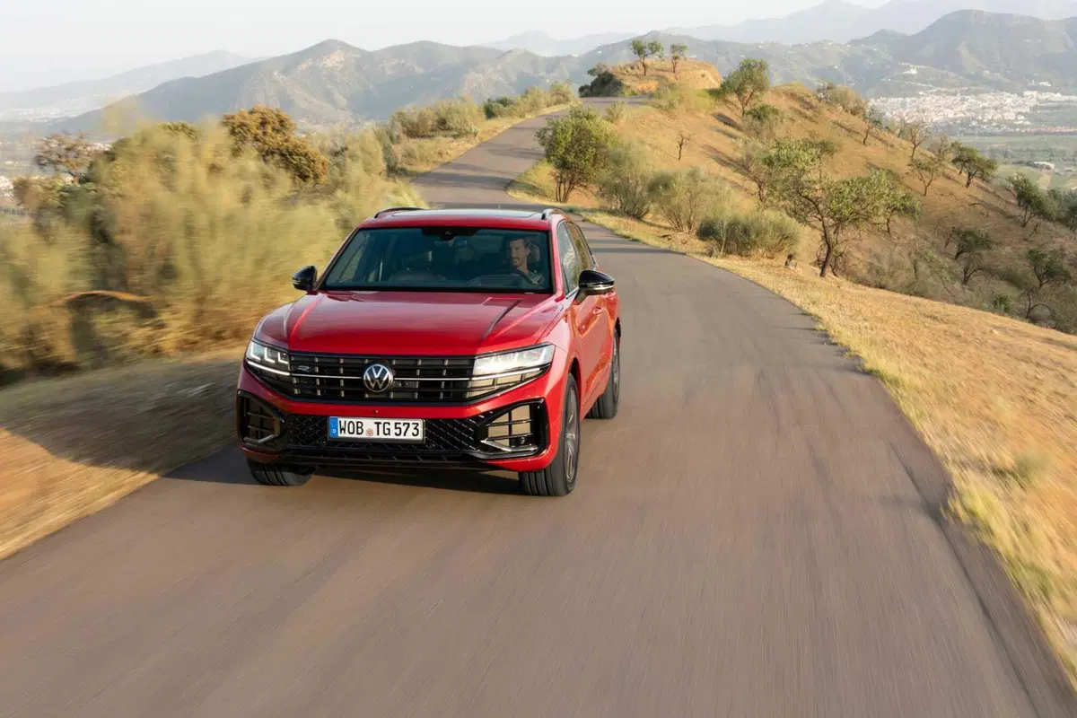 Nuova Volkswagen Touareg 2023 (3)