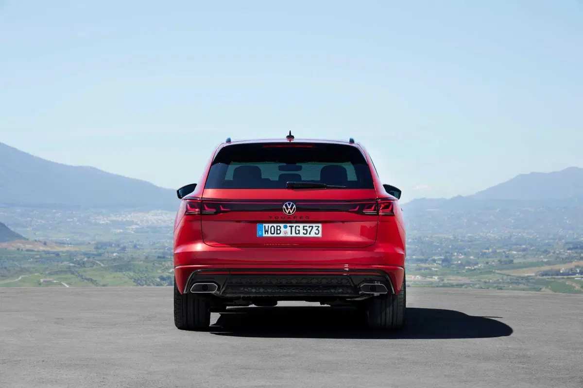 Nuova Volkswagen Touareg 2023 (16)