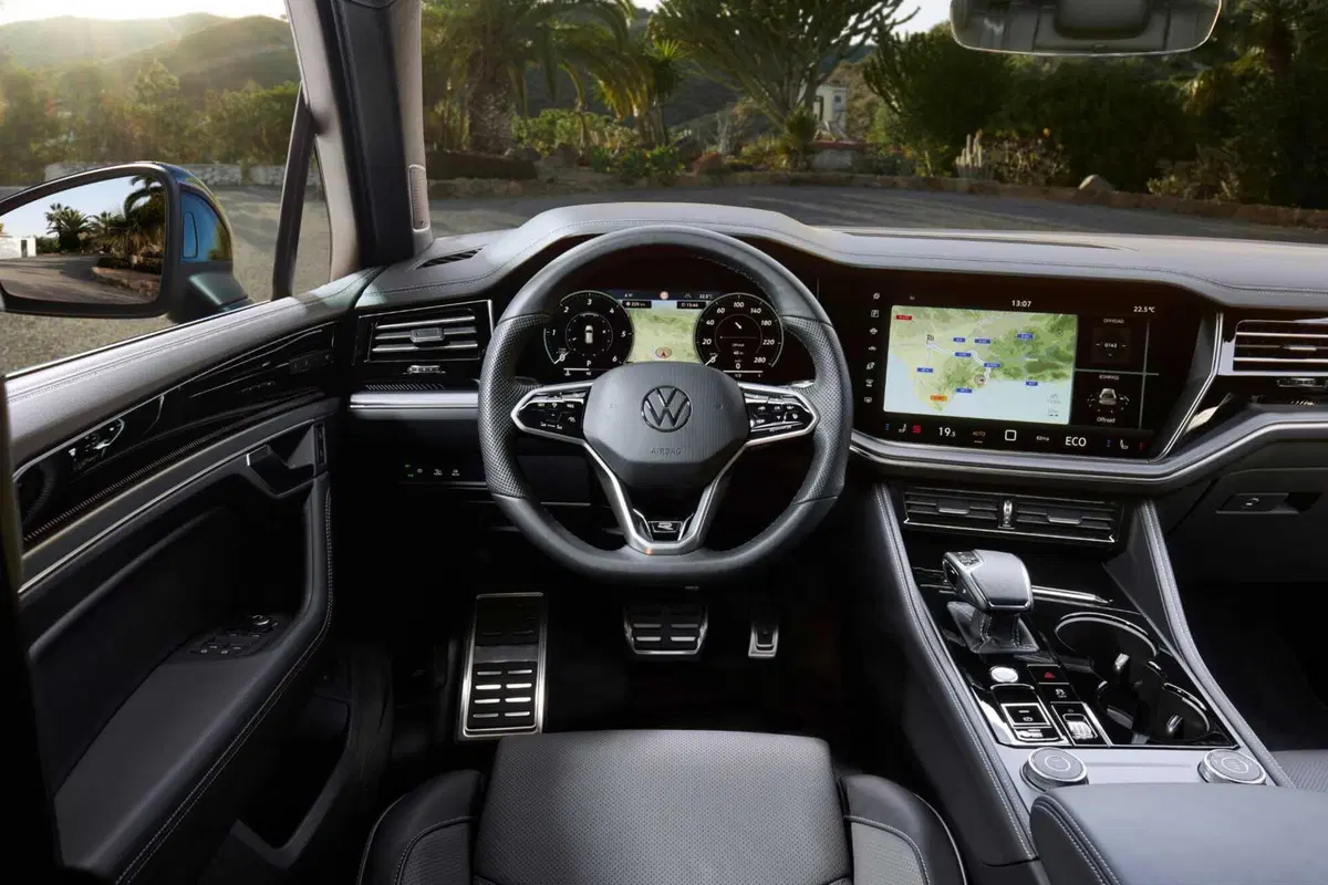 Nuova Volkswagen Touareg 2023 (30)