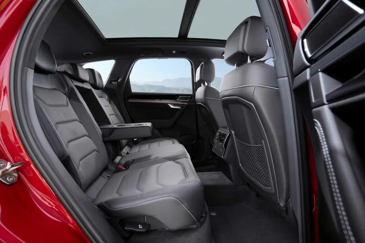 Nuova Volkswagen Touareg 2023 (35)