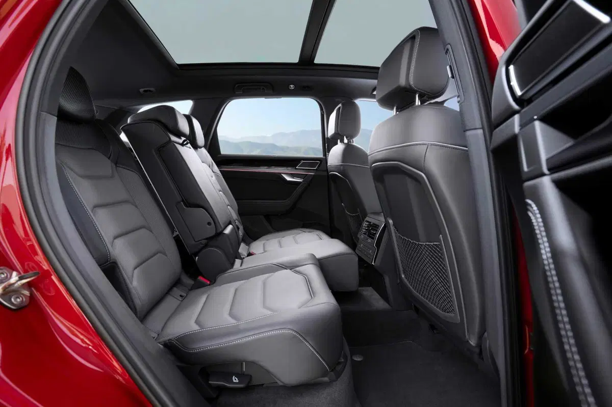 Nuova Volkswagen Touareg 2023 (36)