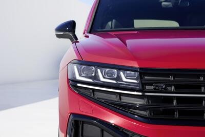 Nuova Volkswagen Touareg 2023: digitalmente evoluta, e anche DIESEL [VIDEO]