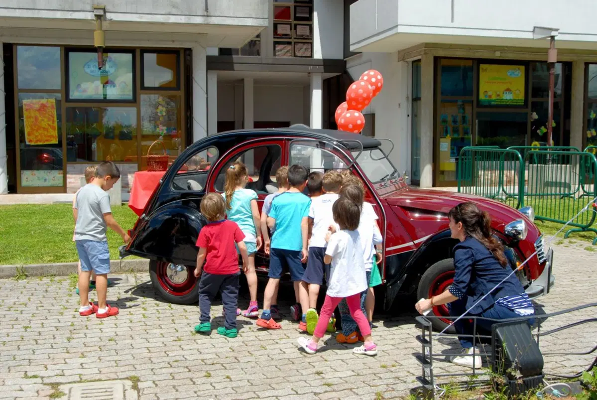 Torna a splendere “Beppina”, la 2CV distrutta dal tornado di Venezia (9)