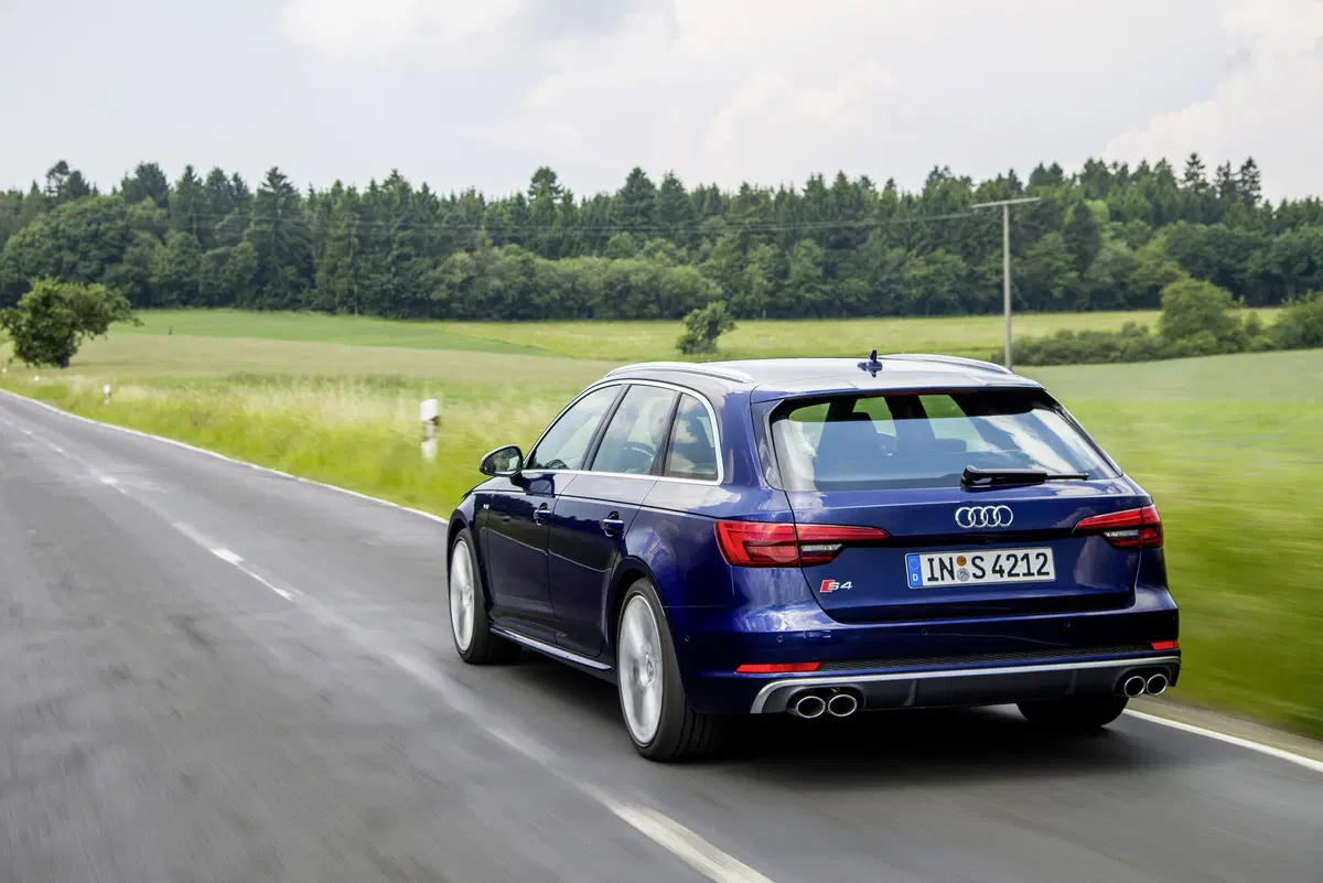 Nuova Audi S4 [Video Prime Impressioni] (14)