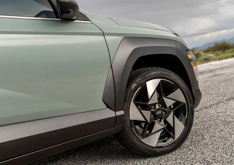 Hyundai Kona (2023-23) (13)