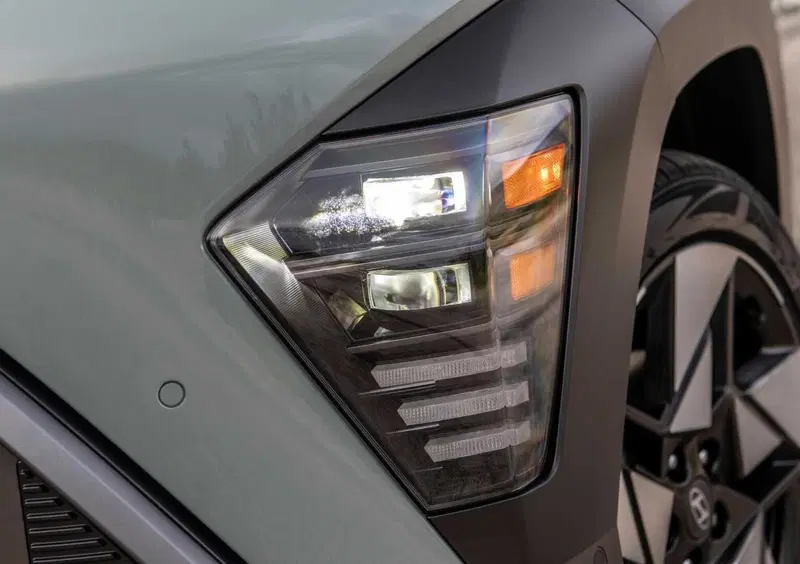 Hyundai Kona (2023-23) (15)