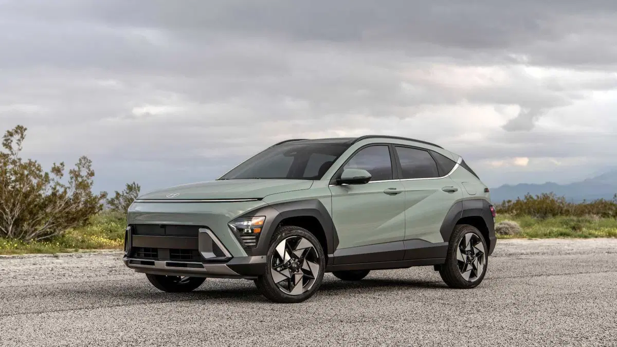 Hyundai Kona (2023-23) (2)