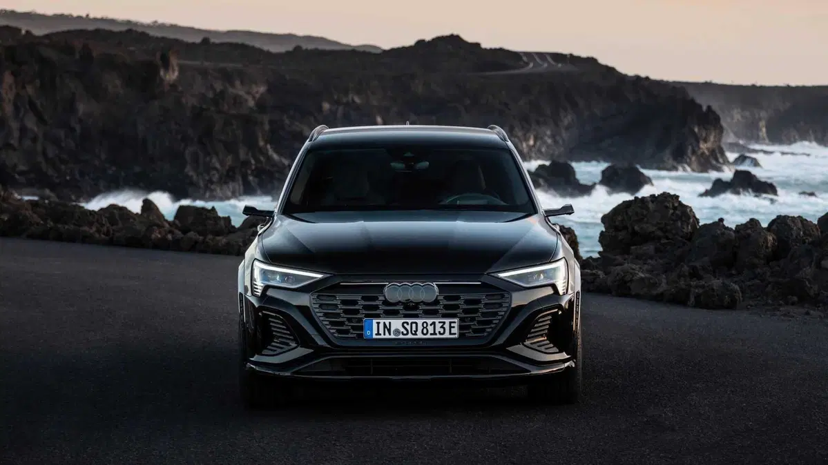 Audi SQ8 (7)