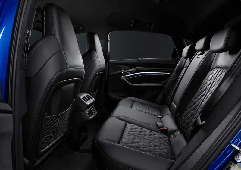 Audi SQ8 Sportback (2023-25) (13)