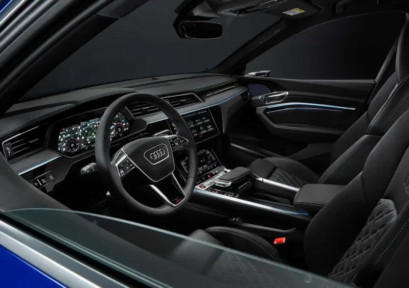 Audi SQ8 Sportback (2023-25) (10)