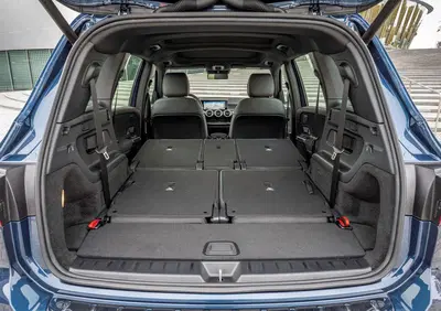 Mercedes EQB: l'elettrico ti piace vincere facile. Confort, spazio a bordo, autonomia, tecnologia 
