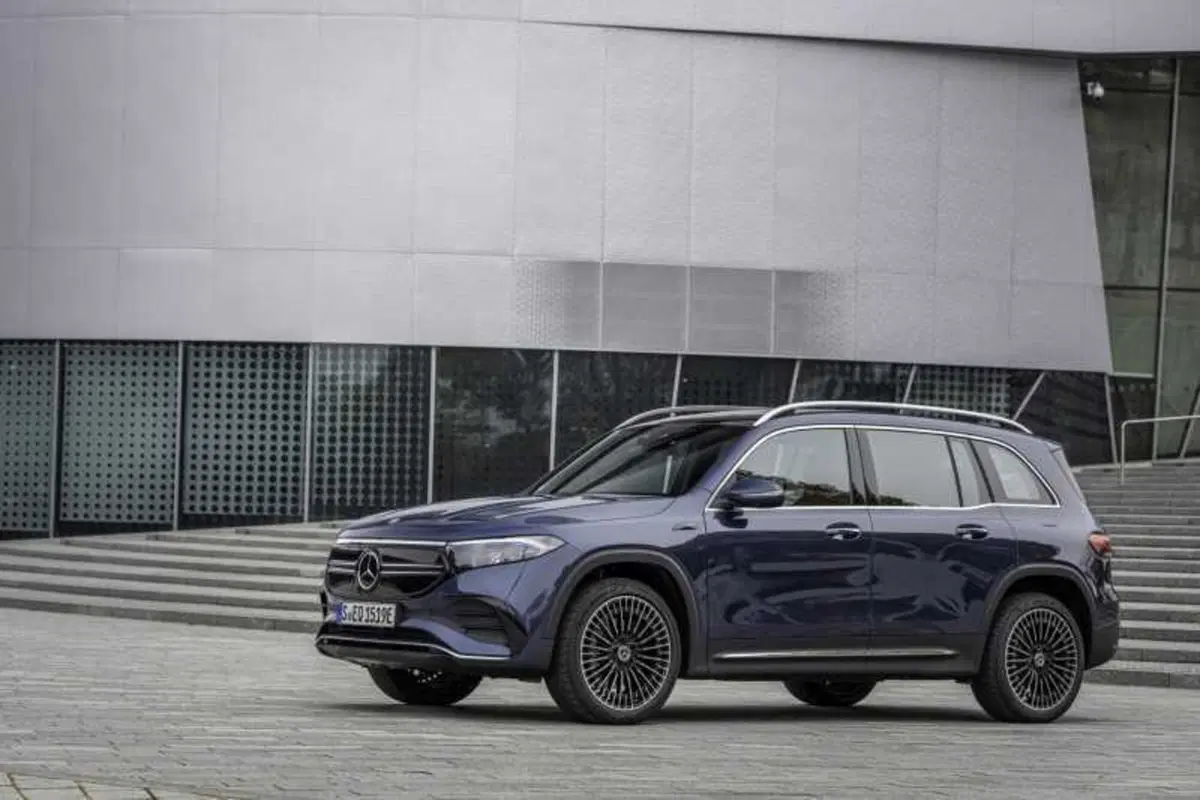Mercedes EQB: l'elettrico "ti piace vincere facile". Confort, spazio a bordo, autonomia, tecnologia  (9)