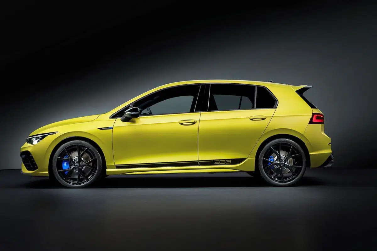 Volkswagen Golf R 333, l’edizione limitata parte da 76.410 euro (4)