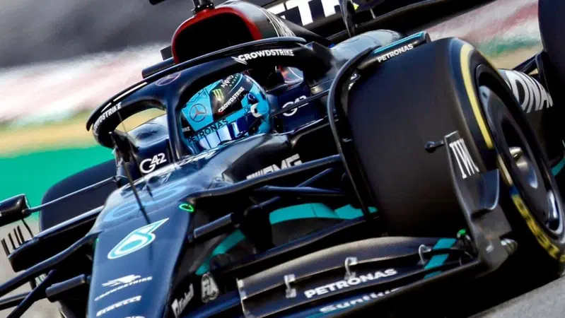 F1, GP Spagna, contatto fra Mercedes: "errore di comunicazione"