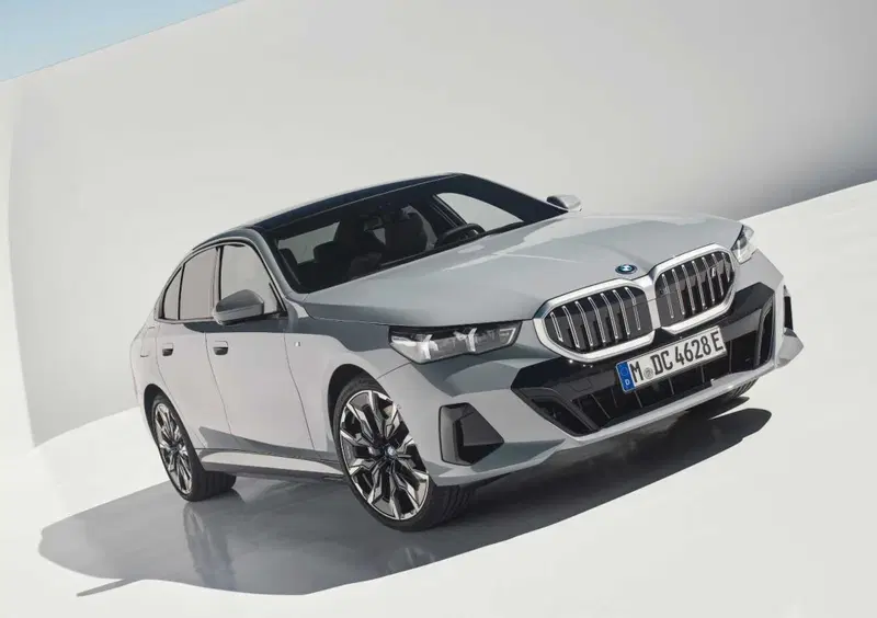 BMW i5 (2)