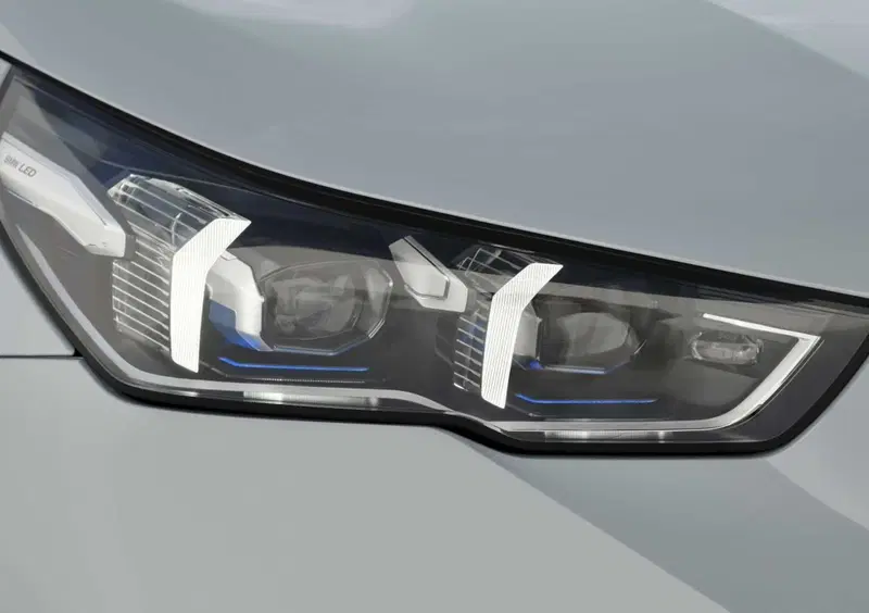 BMW i5 (20)