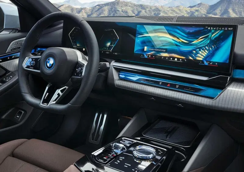 BMW i5 (13)