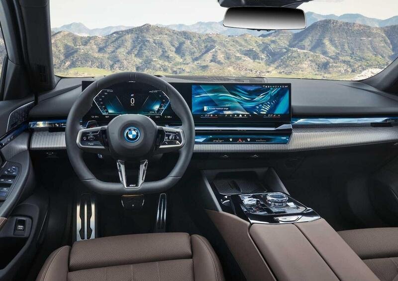 BMW i5 (2023-->>) (10)