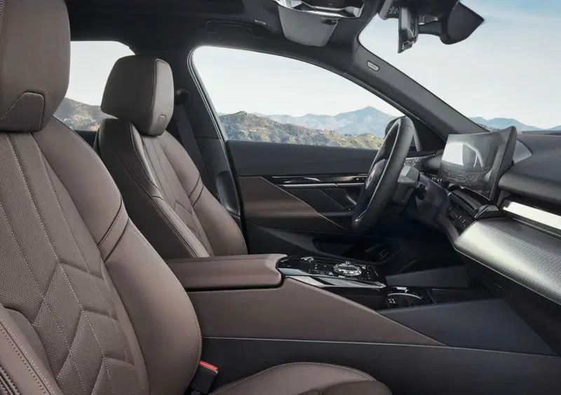 BMW i5 (14)