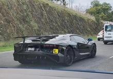 La prima Lambo non si scorda mai: a lezione di guida a 16 anni con la Aventador