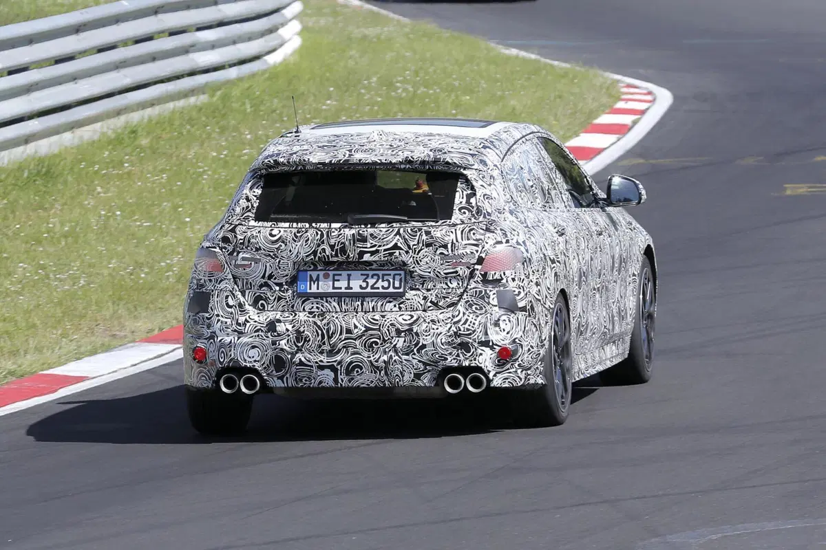 BMW Serie 1 2023, il nuovo facelift è in arrivo [Foto Spia] (7)