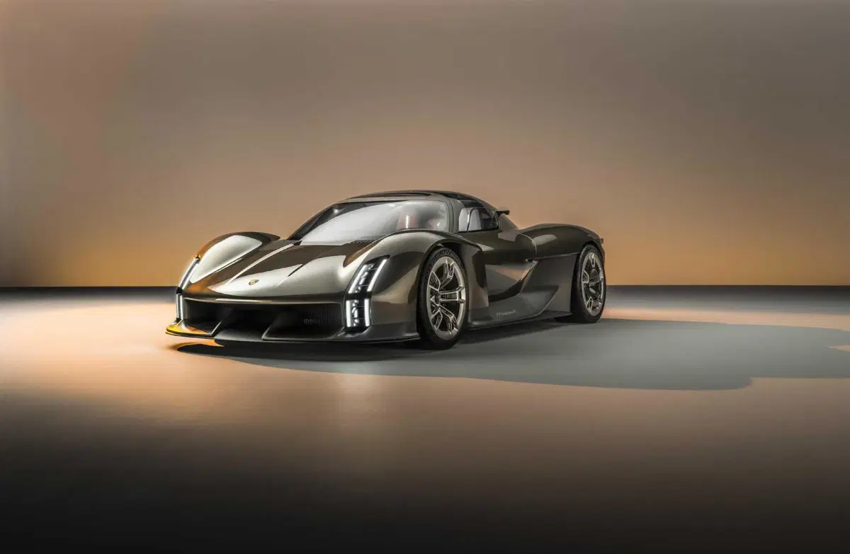 Porsche compie 75 anni: la festa e le novità in diretta stasera (19)