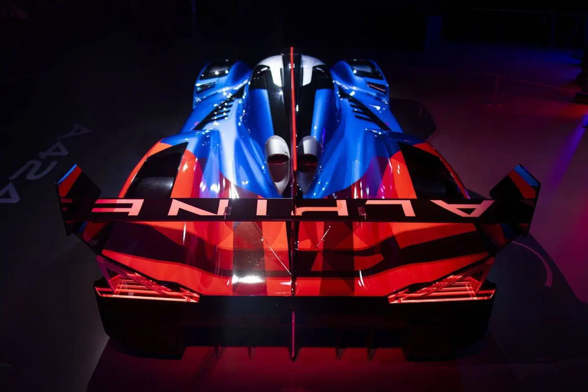 WEC. Alpine A424 Beta, la nuova LMDh per la 24 Ore di Le Mans 2024 vista dal vivo [Video] (7)