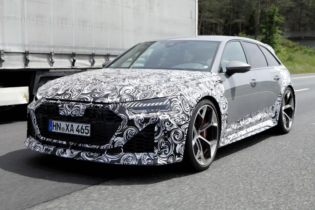 Audi RS6 2024, il nuovo facelift è in arrivo [Foto Spia] (14)