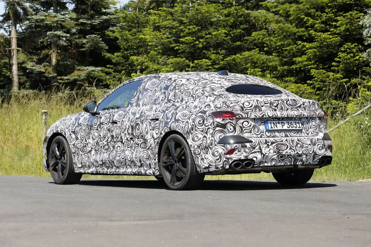 Audi S5 2023, ecco la nuova generazione [Foto Spia] (7)