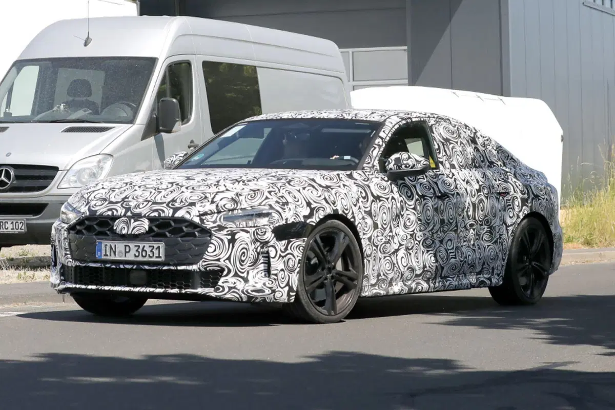 Audi S5 2023, ecco la nuova generazione [Foto Spia] (9)