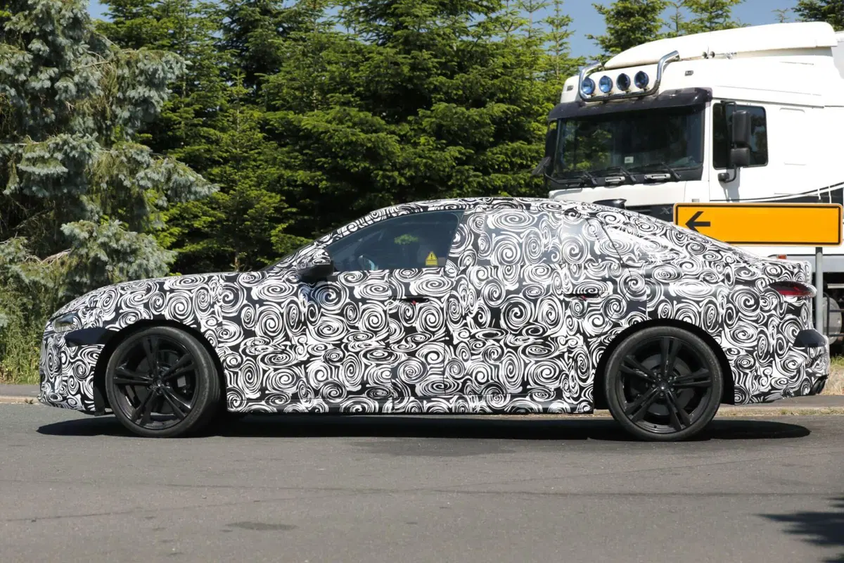 Audi S5 2023, ecco la nuova generazione [Foto Spia] (11)