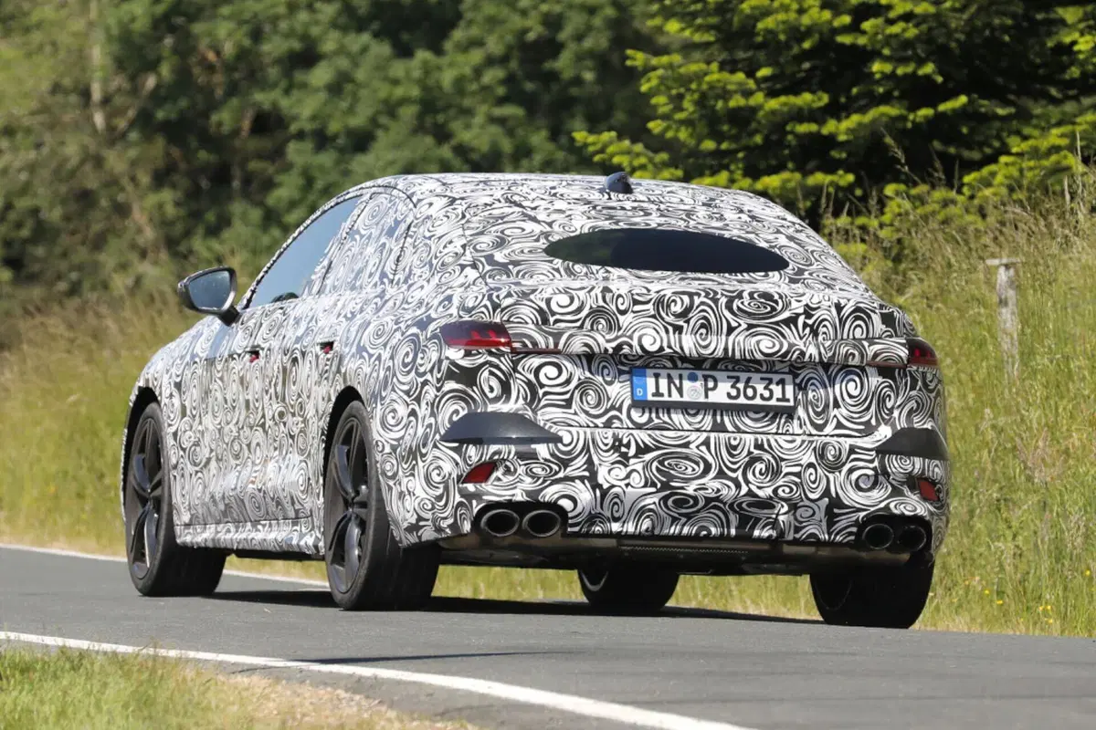 Audi S5 2023, ecco la nuova generazione [Foto Spia] (16)
