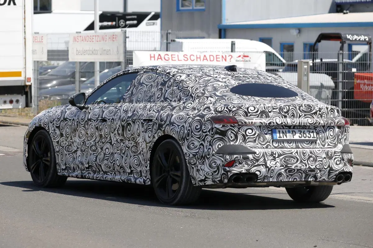 Audi S5 2023, ecco la nuova generazione [Foto Spia] (17)