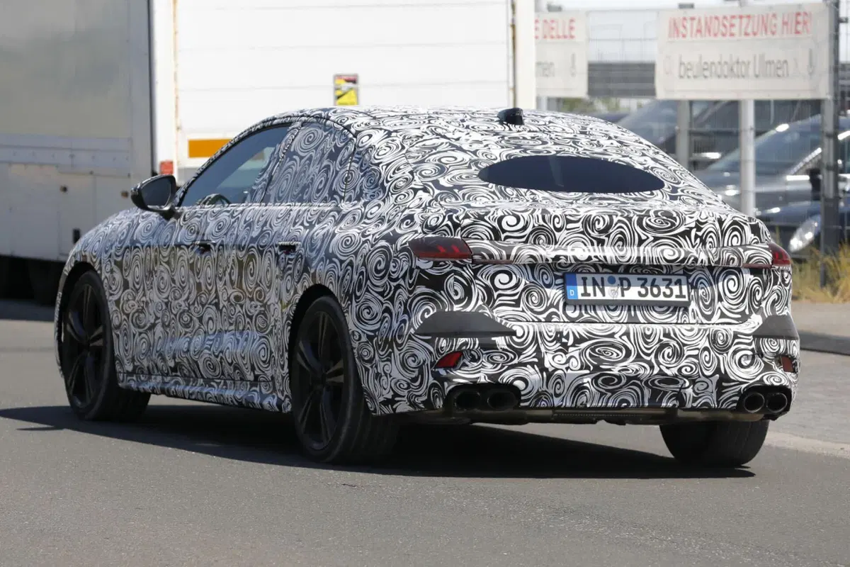 Audi S5 2023, ecco la nuova generazione [Foto Spia] (20)