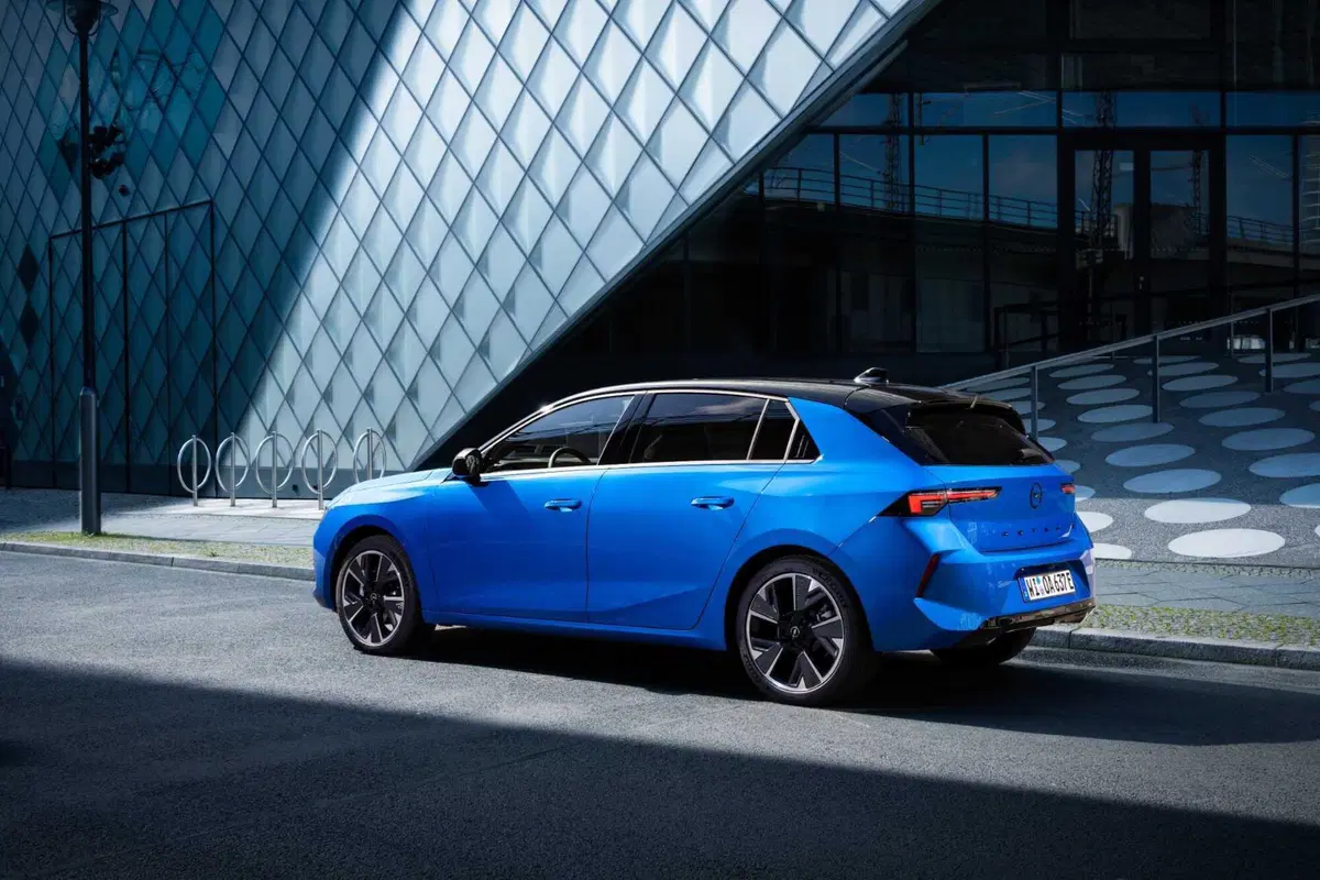 Opel Astra e: batteria al 100%, in arrivo anche la station wagon  (39)