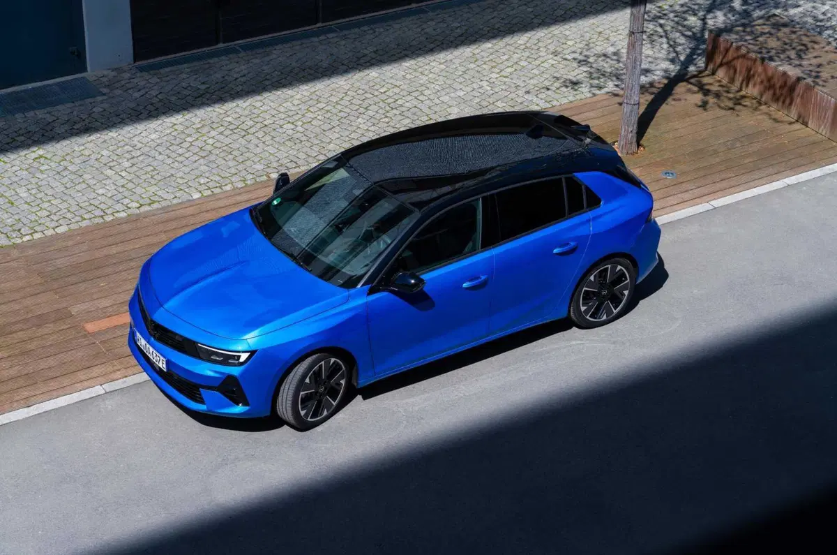 Opel Astra e: batteria al 100%, in arrivo anche la station wagon  (40)