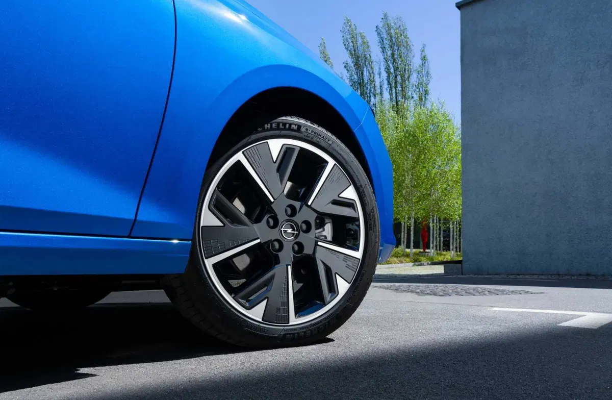 Opel Astra e: batteria al 100%, in arrivo anche la station wagon  (50)