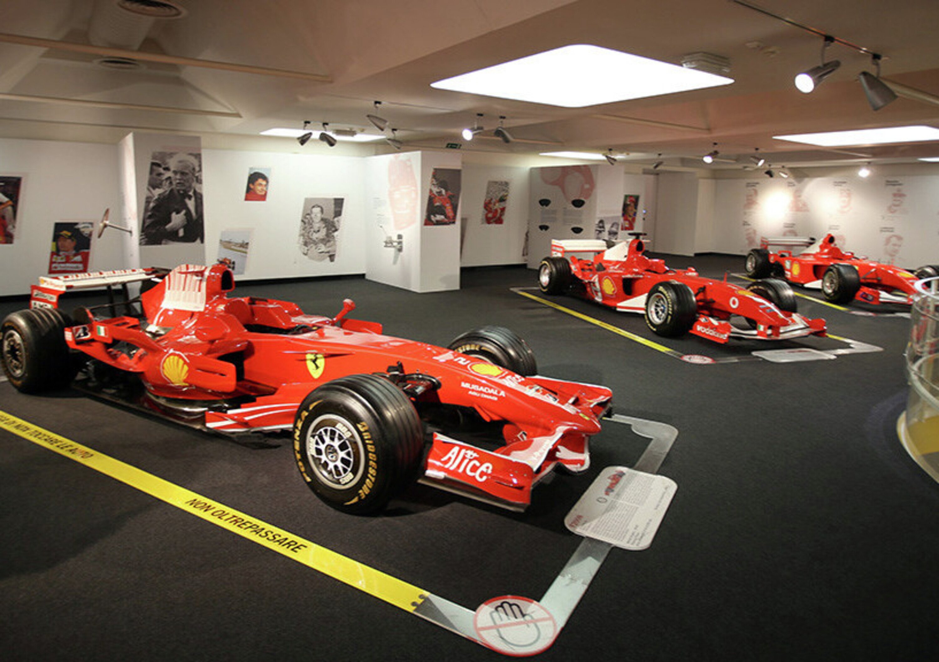 Ferrari: a Maranello inaugurata la mostra &laquo;Ferraristi per sempre&raquo;